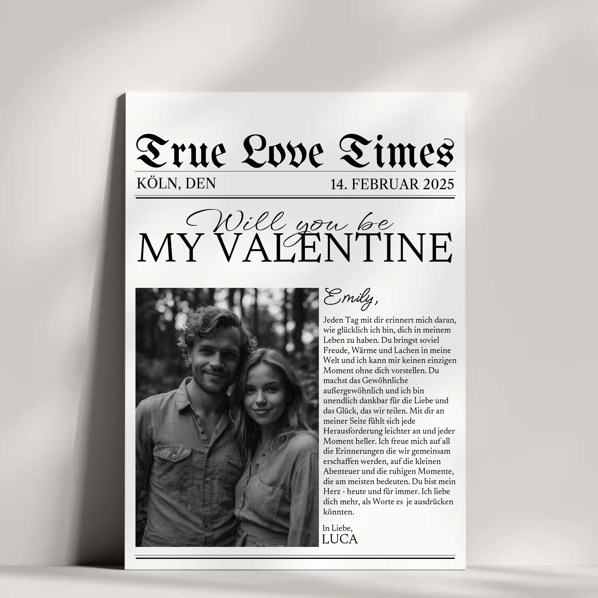 Personalisierbares Zeitungs-Poster True Love Times mit Foto