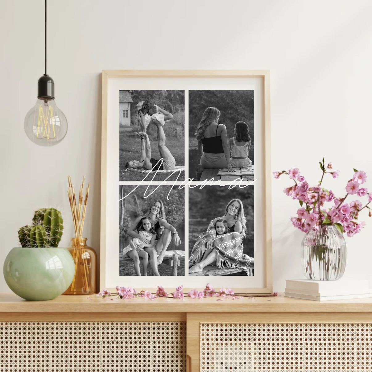 Fotocollage Poster für Mama mit vier Schwarzweiß-Fotos