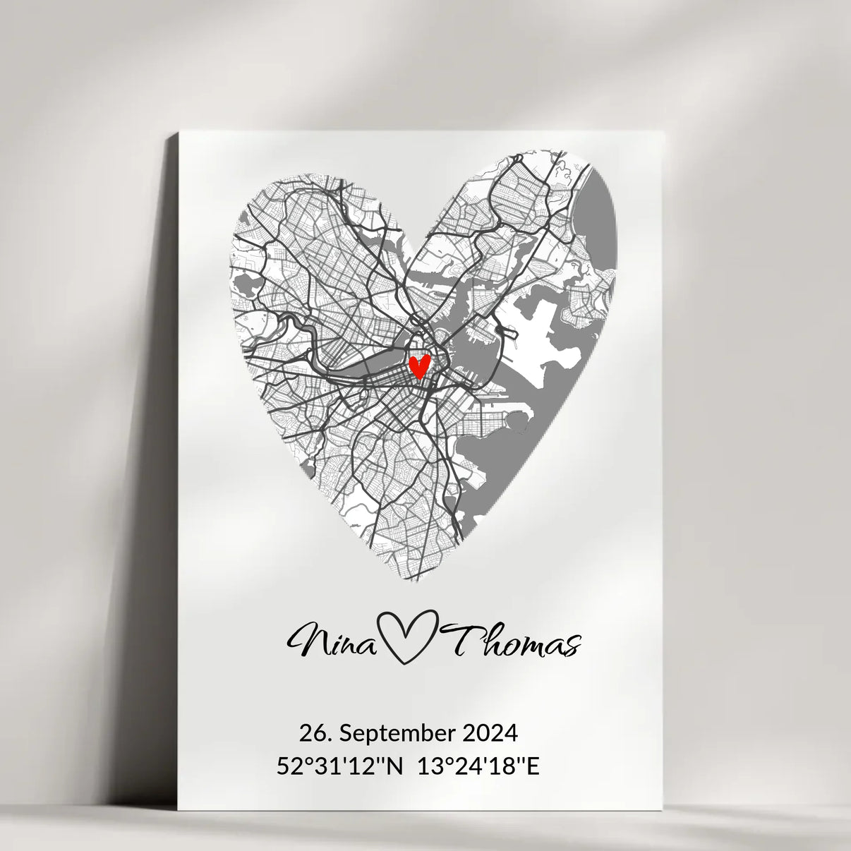 Poster mit Namen, Datum und Koordinaten im Herzformat