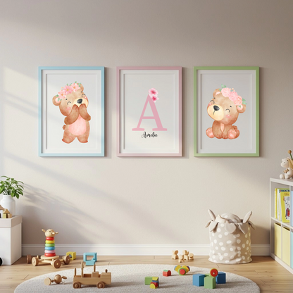 Personalisiertes 3er-Poster-Set Teddy & Monogramm fürs Kinderzimmer