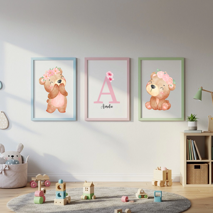 Personalisiertes 3er-Poster-Set Teddy & Monogramm fürs Kinderzimmer